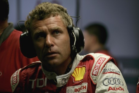 Tom Kristensen må følge 24-timers løbets start fra sidelinien.